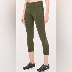 Lululemon Pace Rival Crop *Full-On Luxtreme 22"
Dark Olive EUC